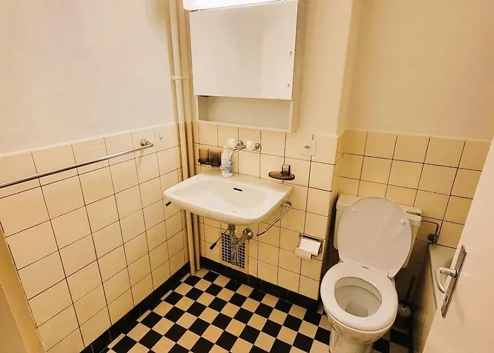 Center Flats With Balcony & Garden View Rigi - Self Checkin Apartman